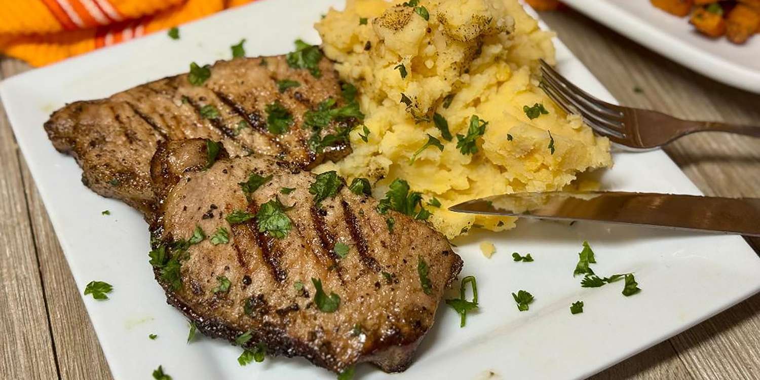 Hot Honey Glazed Pork Chops Recipe