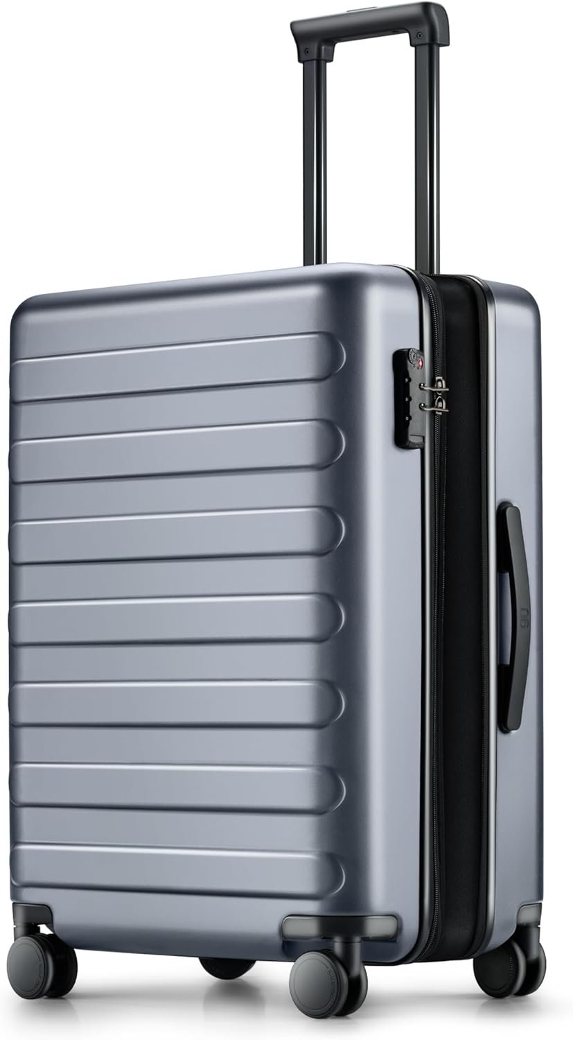 Lightweight travel suitcase