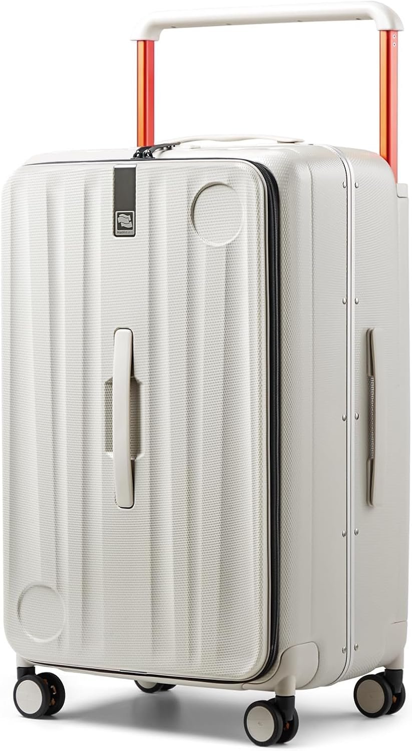 Travel trunk with wheels