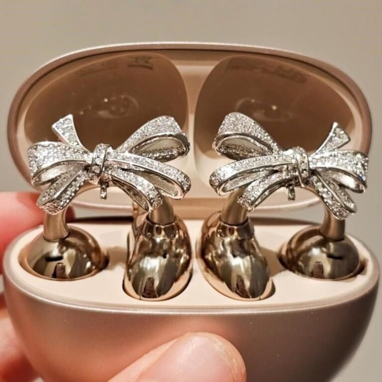 Earbuds & Accessories