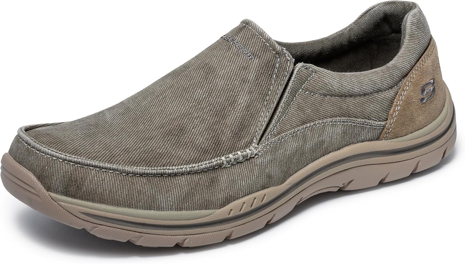 Lightweight canvas shoes