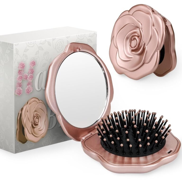 Compact hairbrush