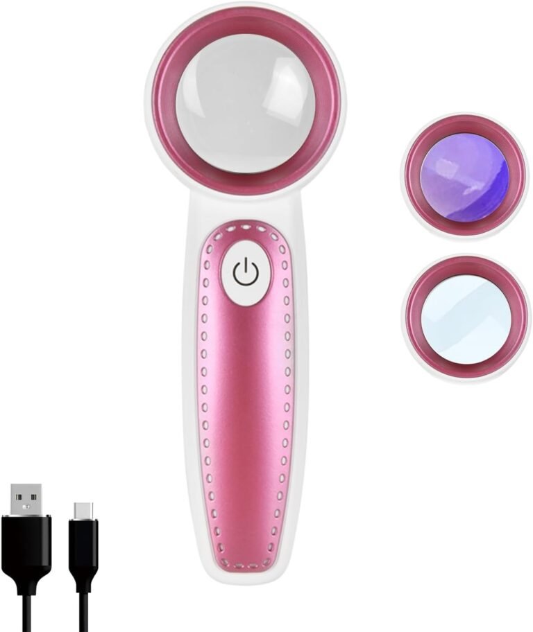 magnifying glass with light