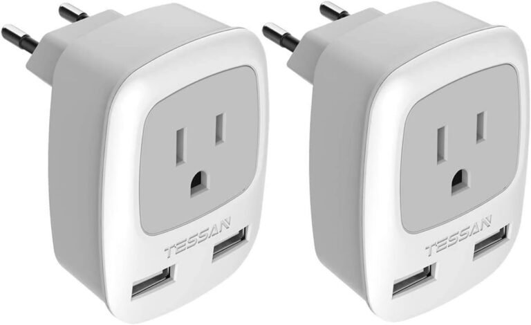 Universal travel adapter