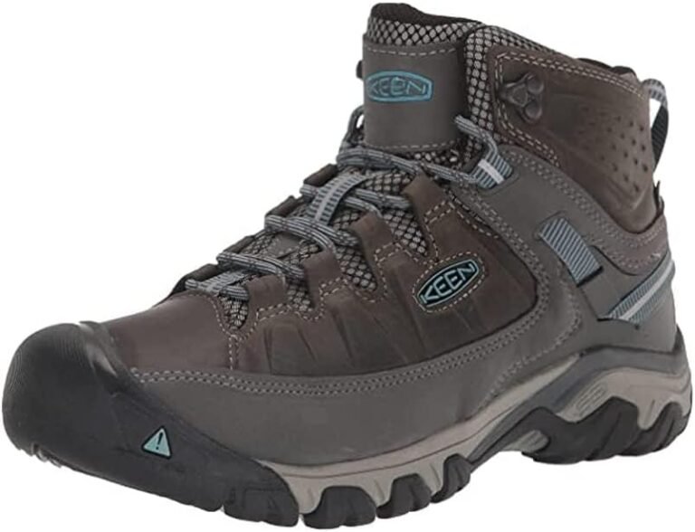 Waterproof hiking shoes