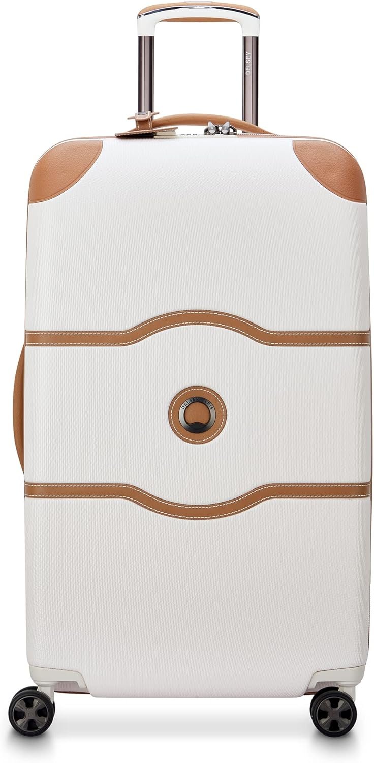 Travel trunk with wheels