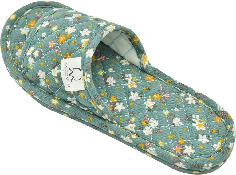 Travel slippers for hotels