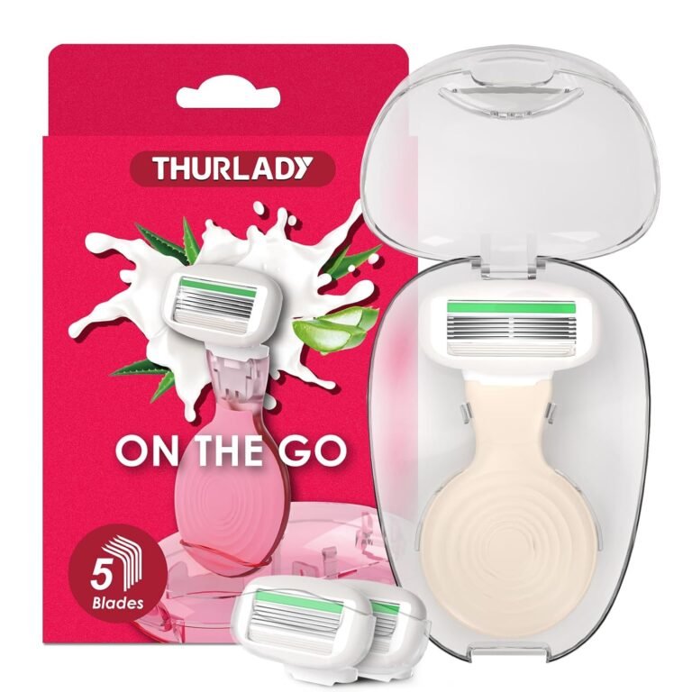 Portable razor with case