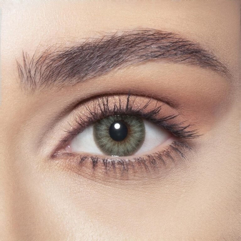 colored contact lenses