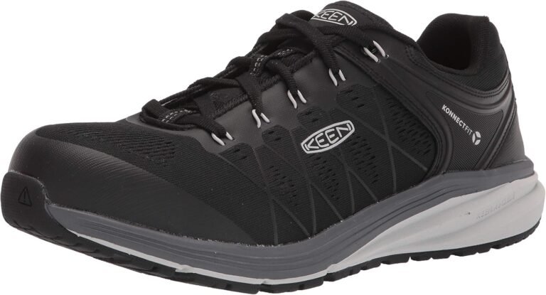 Insulated winter boots