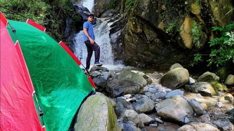 solo travel: Nature Escapes