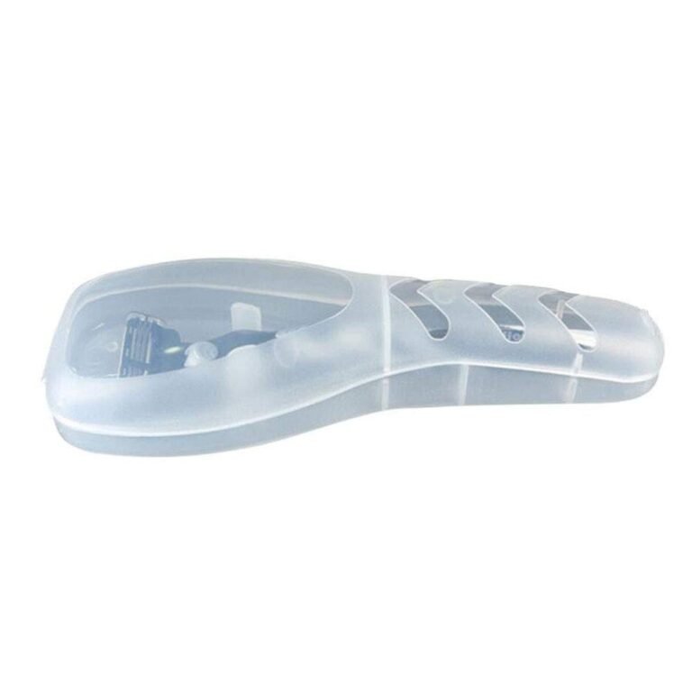 Portable razor with case