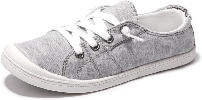 Lightweight canvas shoes