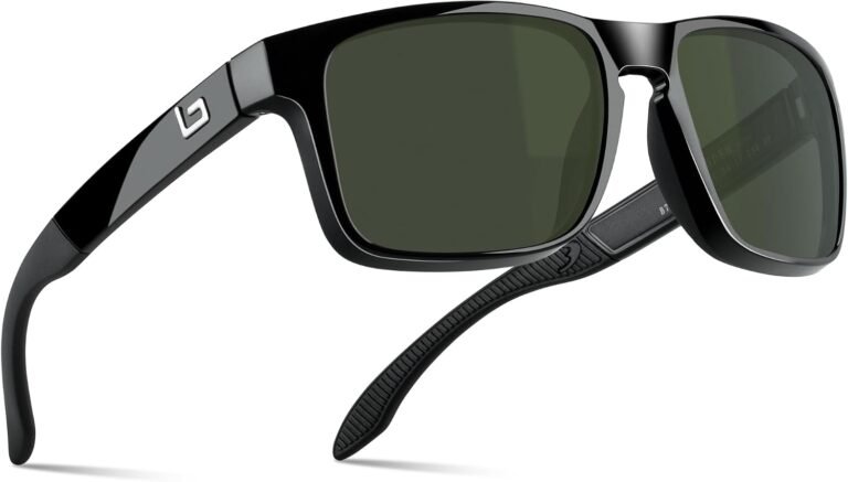 Sunglasses for sunny days at sea