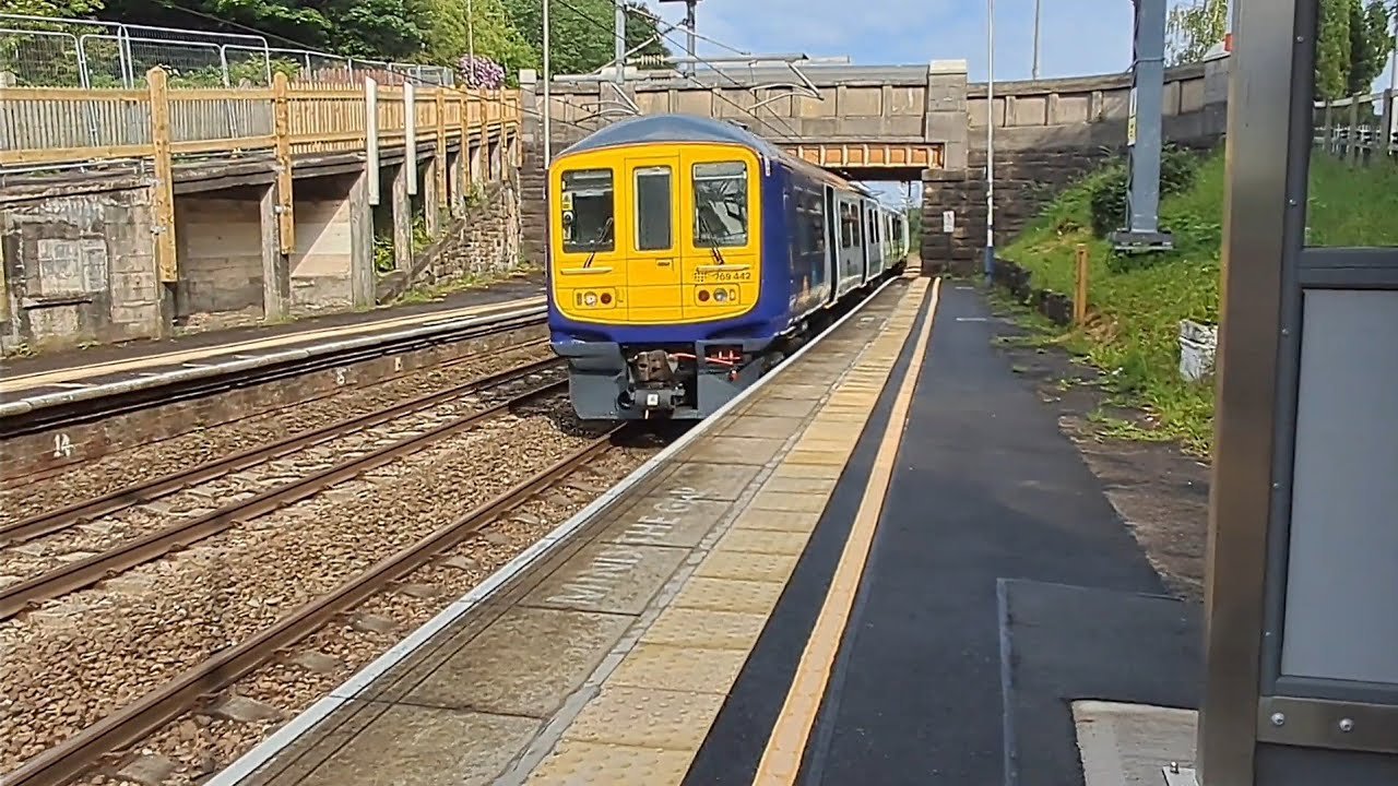 Train travel: Train Station Services