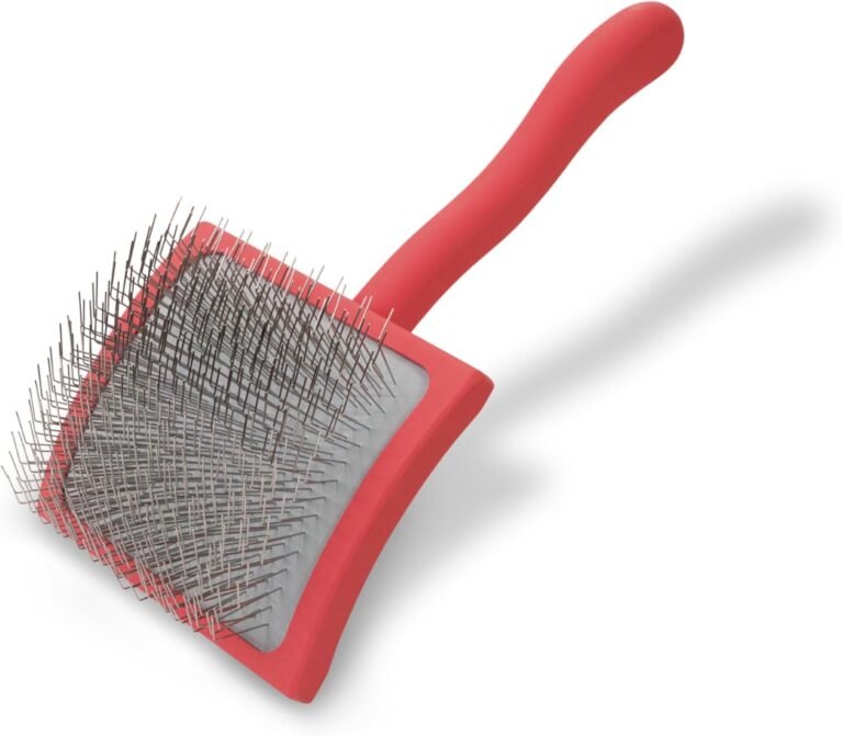 Compact hairbrush
