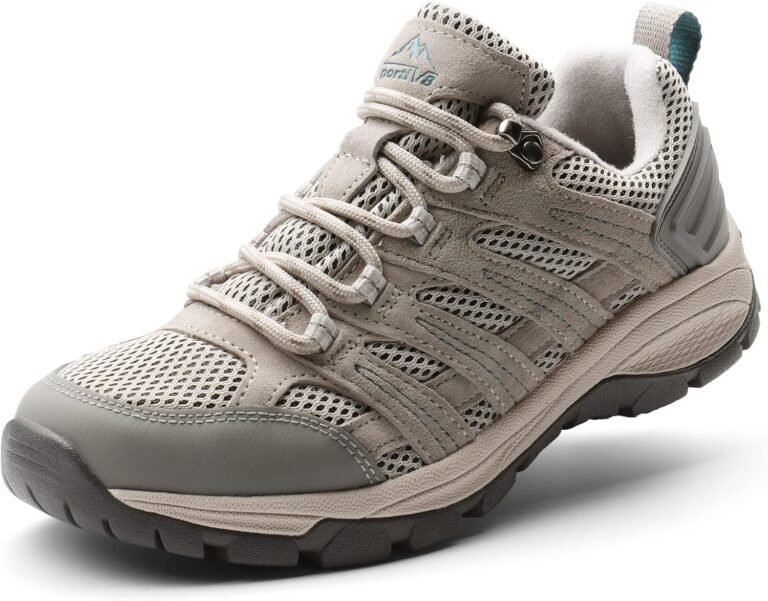 Durable trekking shoes
