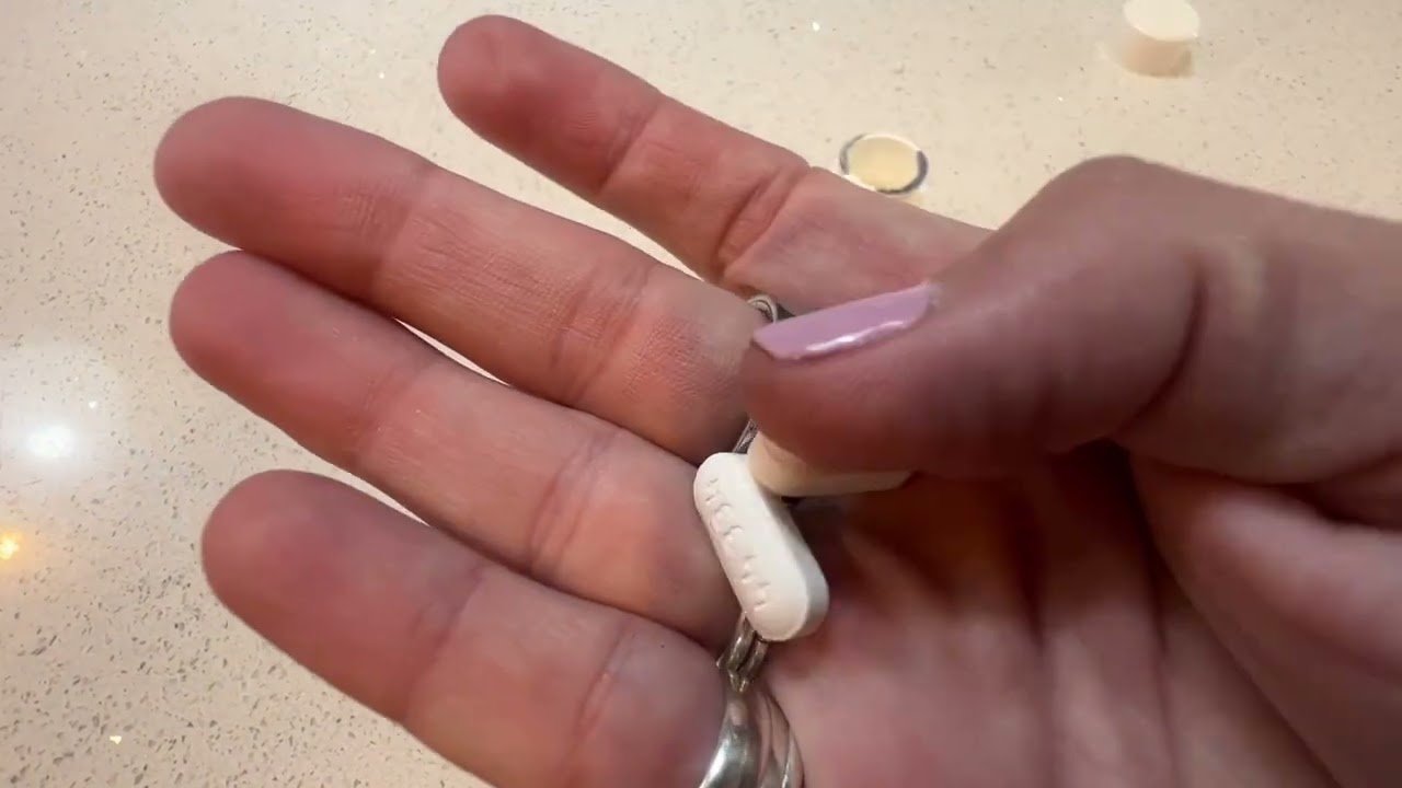 Unboxing knee pain products