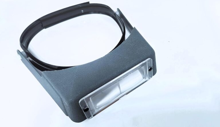 magnifying visor