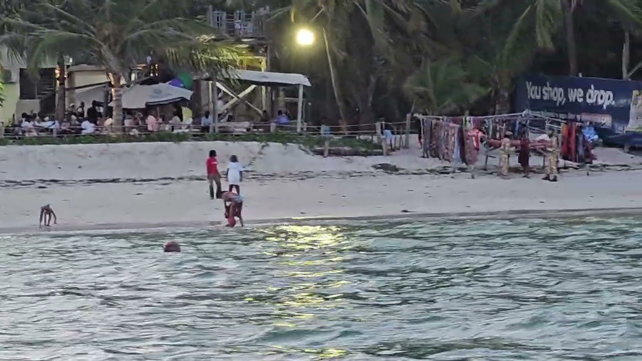 Island travel: Sunset Cruises