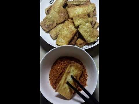 Chinese Food Chili Oil Noodles