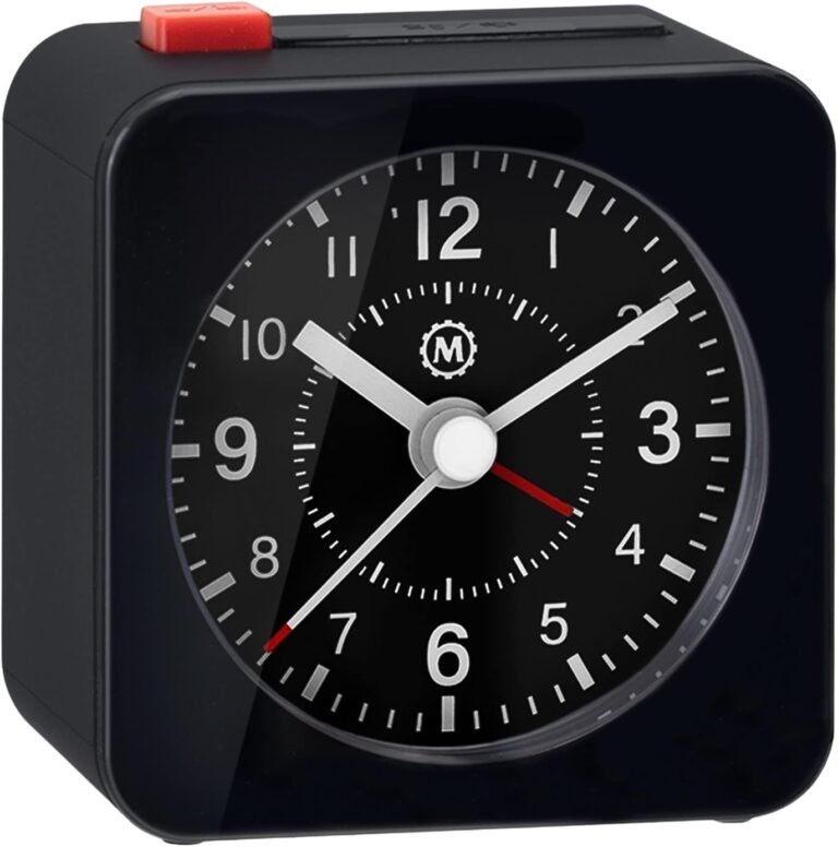 Travel alarm clock