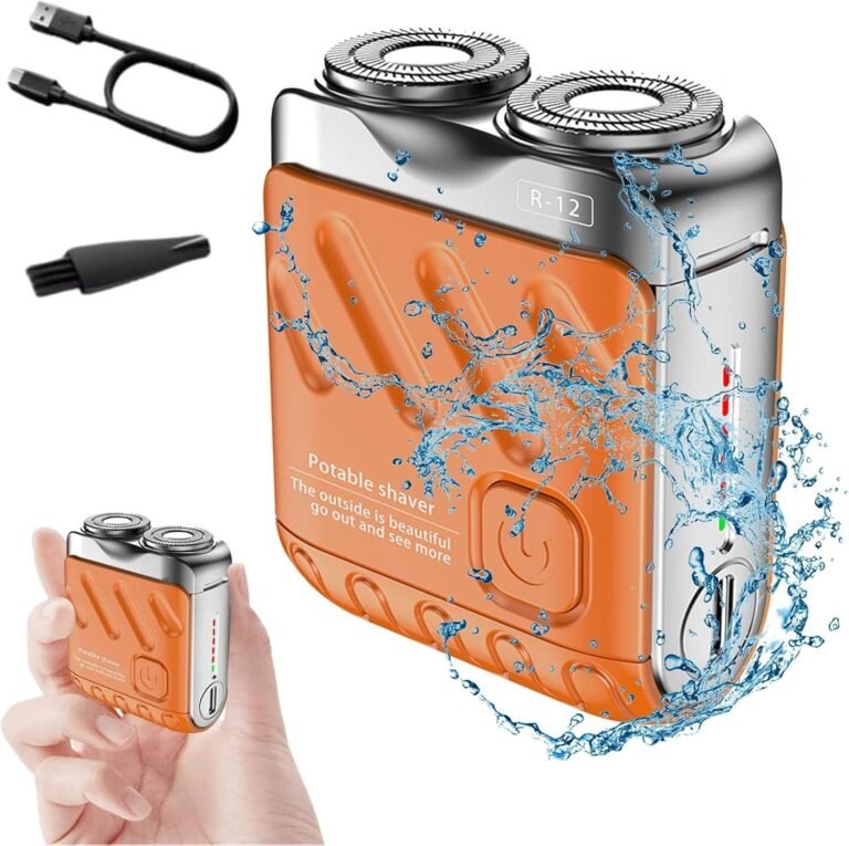 Portable razor with case