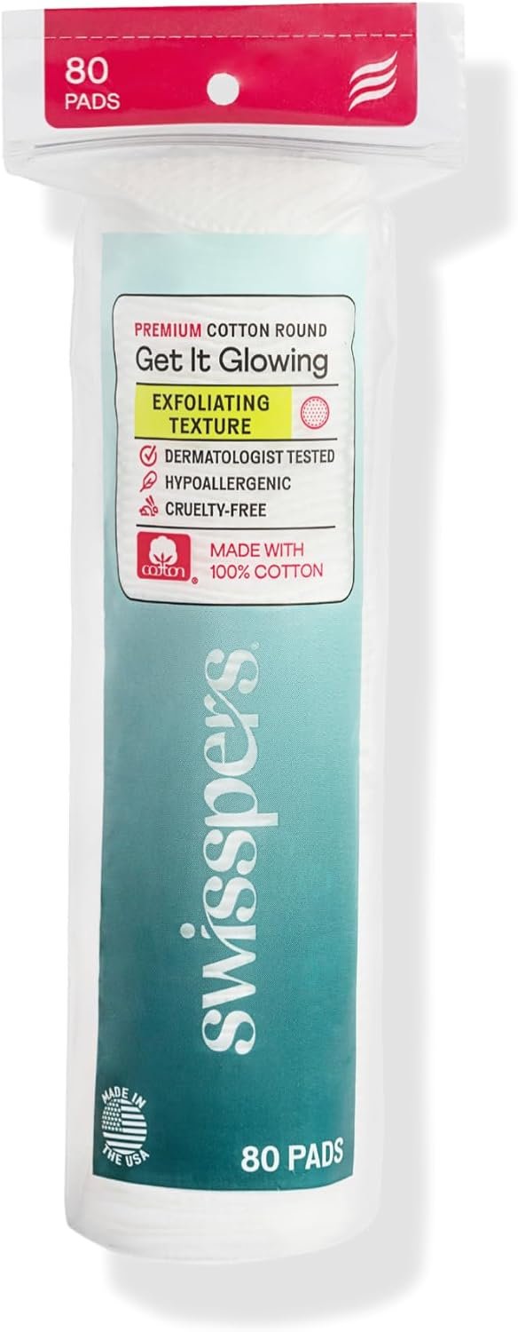 Cotton swabs and pads travel pack