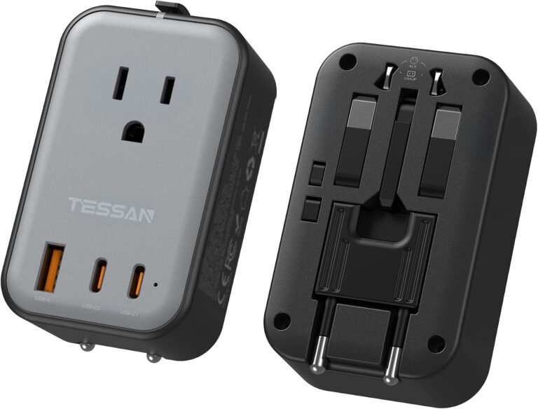 Universal travel adapter