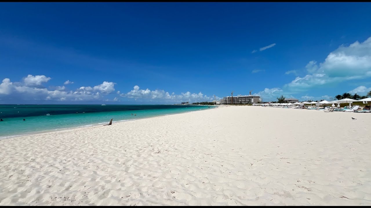 Island travel: Beach Villas